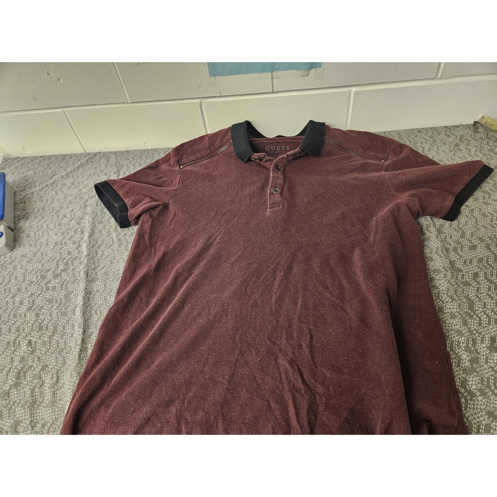Guess Shirt Mens Medium‎ Maroon Collared Polo Pockets Short Sleeve